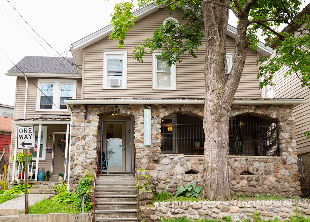 floating-lotus-microspa-lash-bar-new-paltz-13