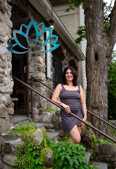 floating-lotus-microspa-lash-bar-new-paltz-14