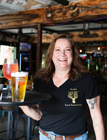 napanoch-running-deer-inn-wild-game-burgers-comfort-food-01